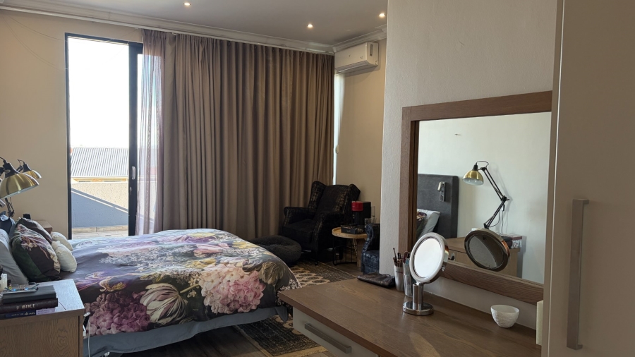 4 Bedroom Property for Sale in Grimbeeck Park North West